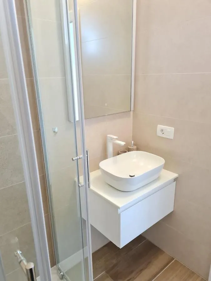 Apartments Tonka Trogir